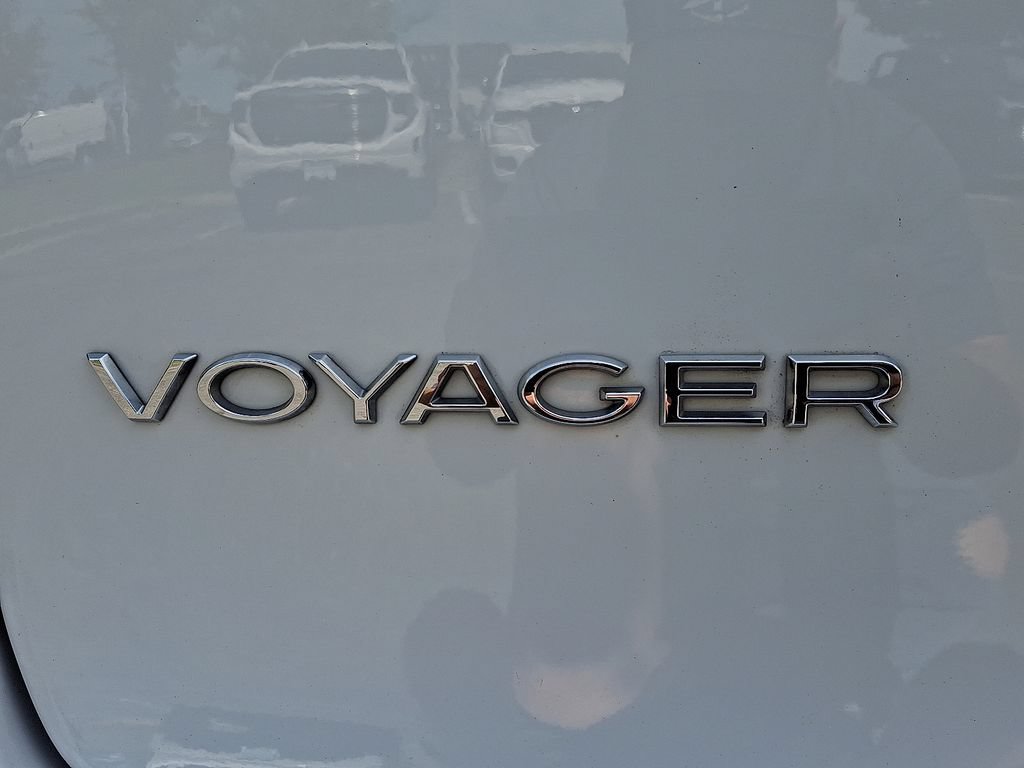 Certified 2023 Chrysler Voyager LX FWD image 31