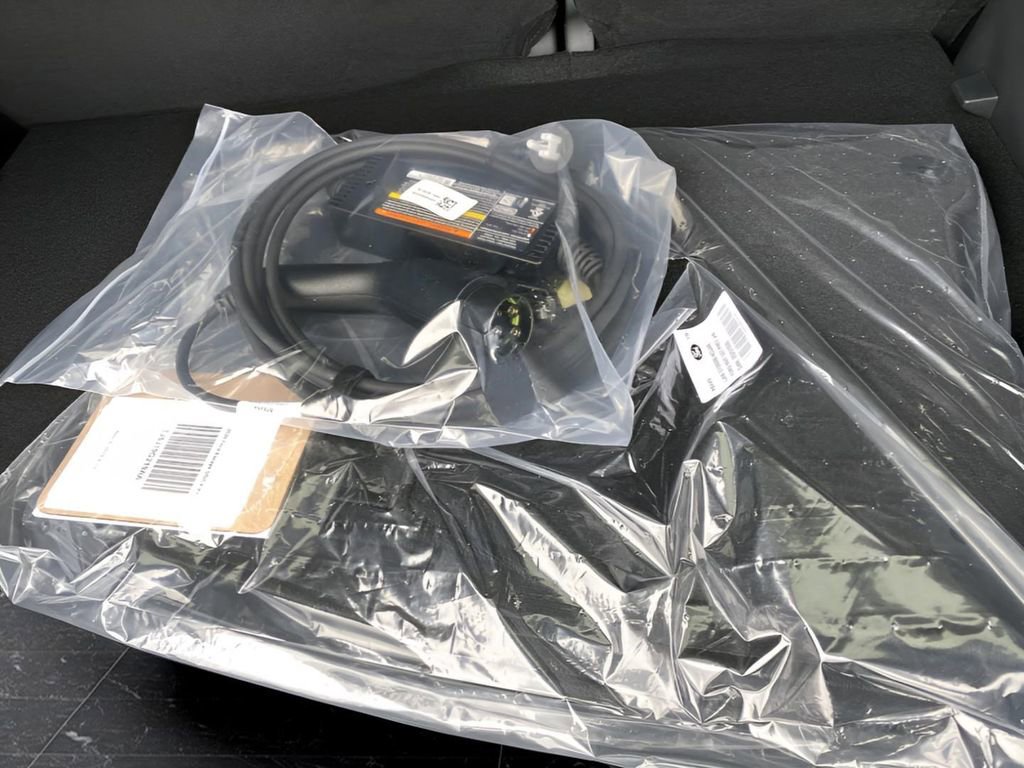 New 2026 Ford Escape SE w/ PHEV Premium Package image 19