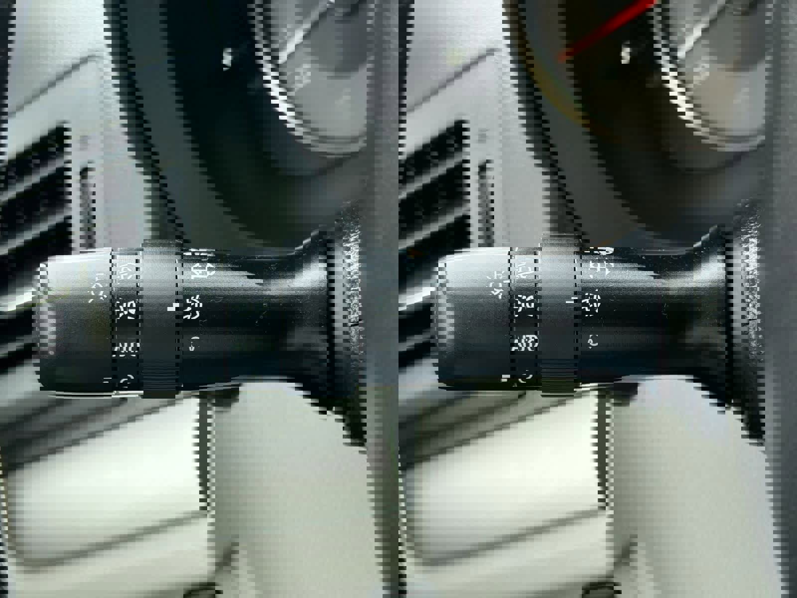 Used 2015 Subaru Forester 2.5i Limited image 29