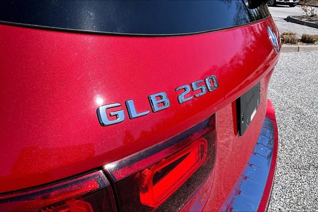 Certified 2023 Mercedes-Benz GLB 250 4MATIC image 27