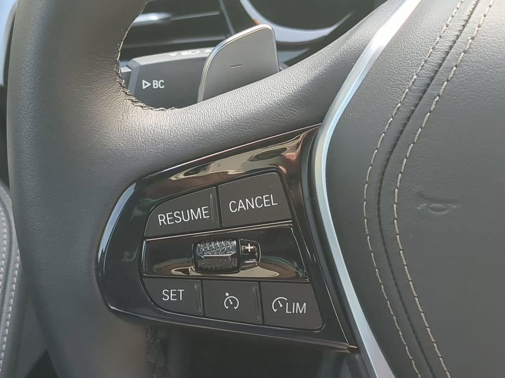 Used 2023 BMW 530i w/ Premium Package image 25