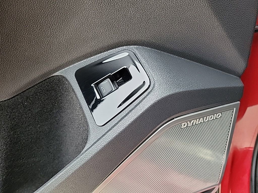 Used 2019 Volkswagen Tiguan SEL R-Line image 33