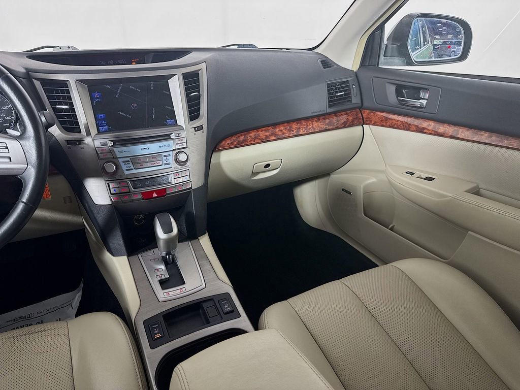 Used 2011 Subaru Outback 2.5i Limited image 28
