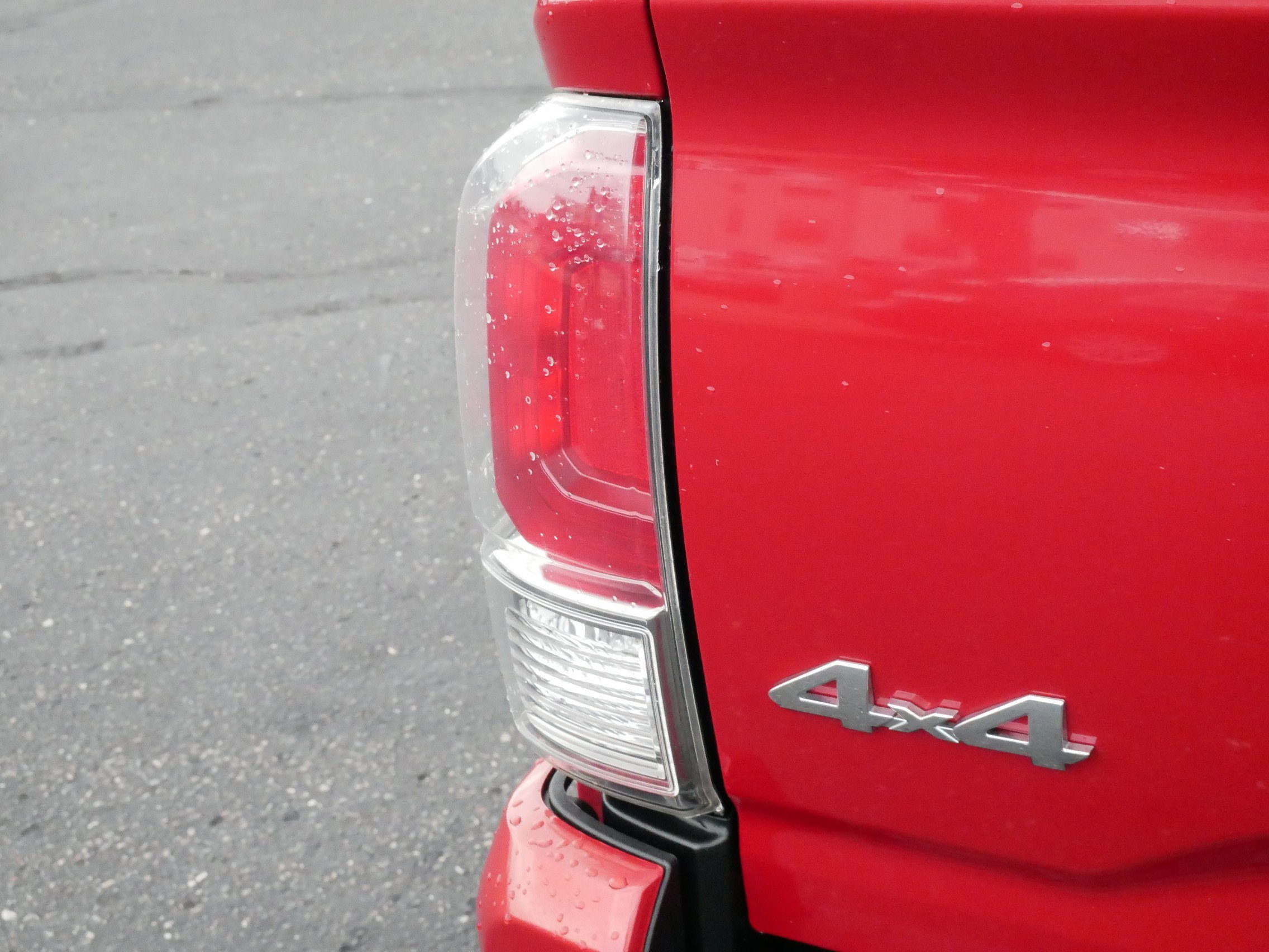 Used 2019 Toyota Tacoma Limited image 17