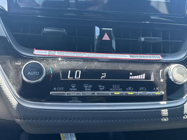 Certified 2025 Toyota Corolla SE FWD image 15