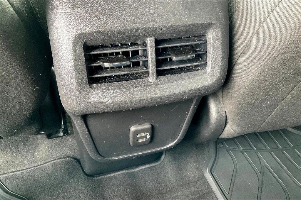 Used 2020 Chevrolet Equinox LT image 33