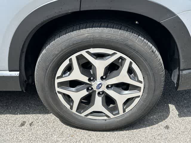 Certified 2023 Subaru Forester Premium AWD/4WD image 5