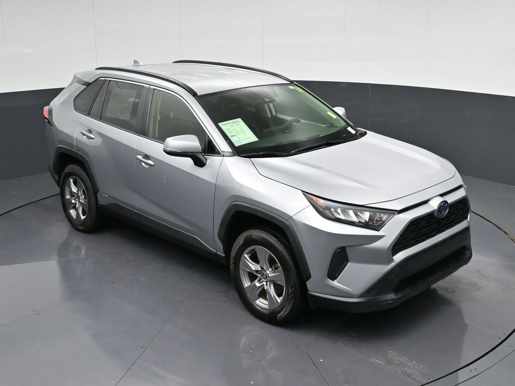 Used 2022 Toyota RAV4 LE image 24