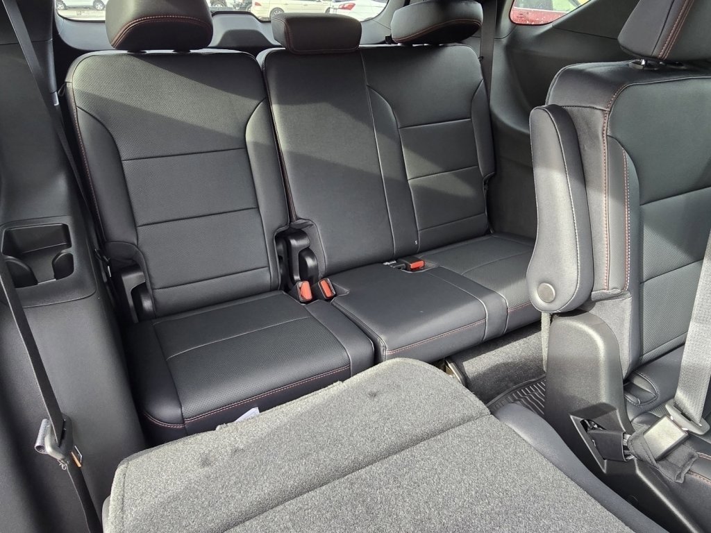 New 2026 Chevrolet Traverse Z71 w/ Enhanced Driving Package image 14