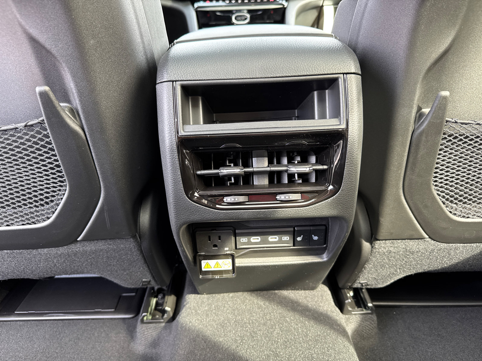 New 2026 Jeep Grand Cherokee Limited AWD/4WD image 7