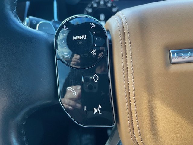 Used 2021 Land Rover Range Rover Autobiography image 24