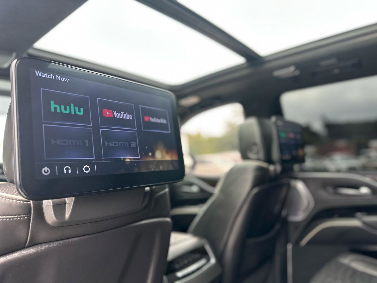 Used 2022 Cadillac Escalade Sport Platinum AWD/4WD image 16