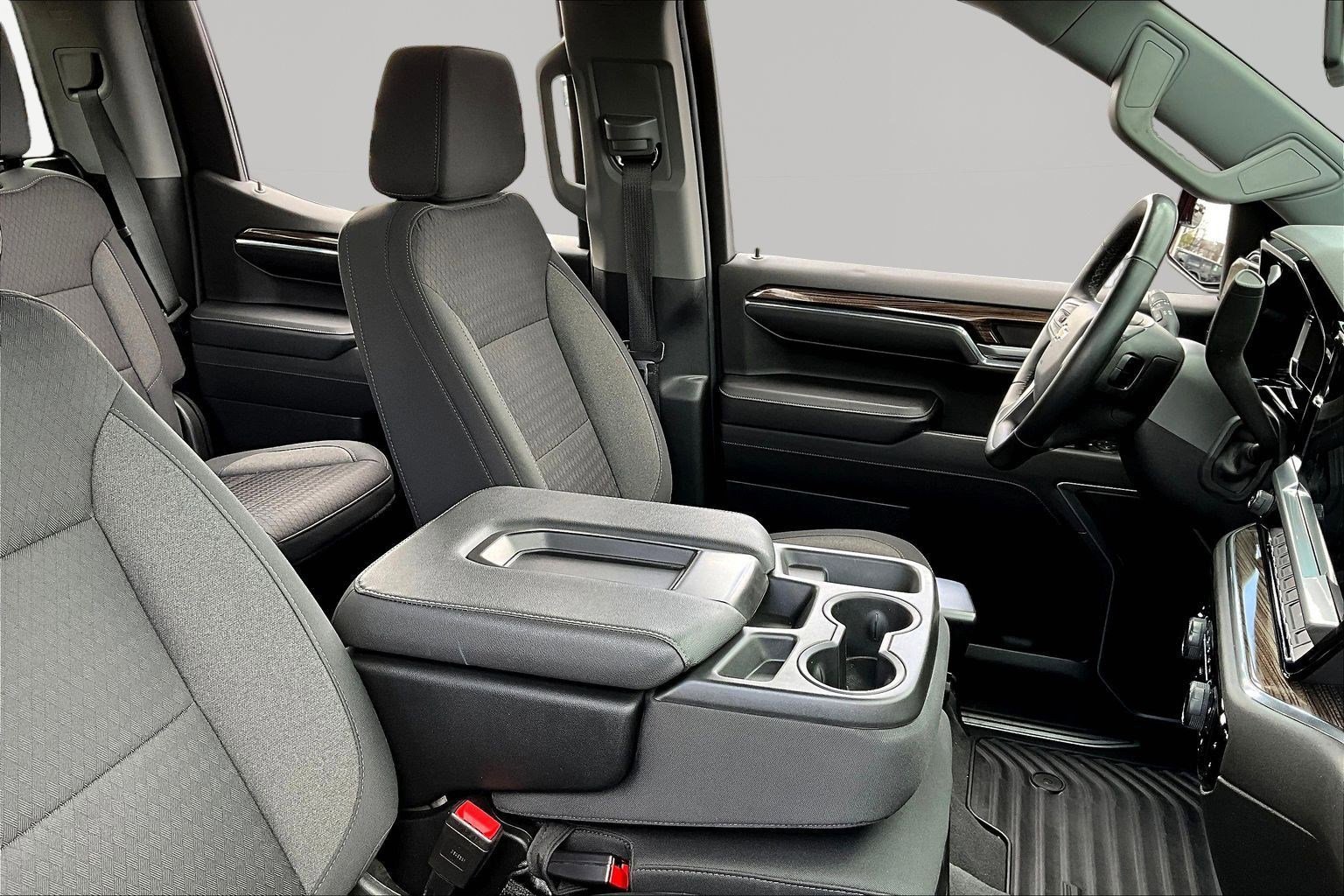 Used 2023 Chevrolet Silverado 1500 LT image 31