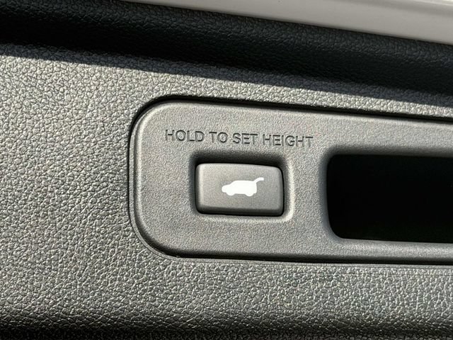 Certified 2026 Honda Odyssey Elite image 9