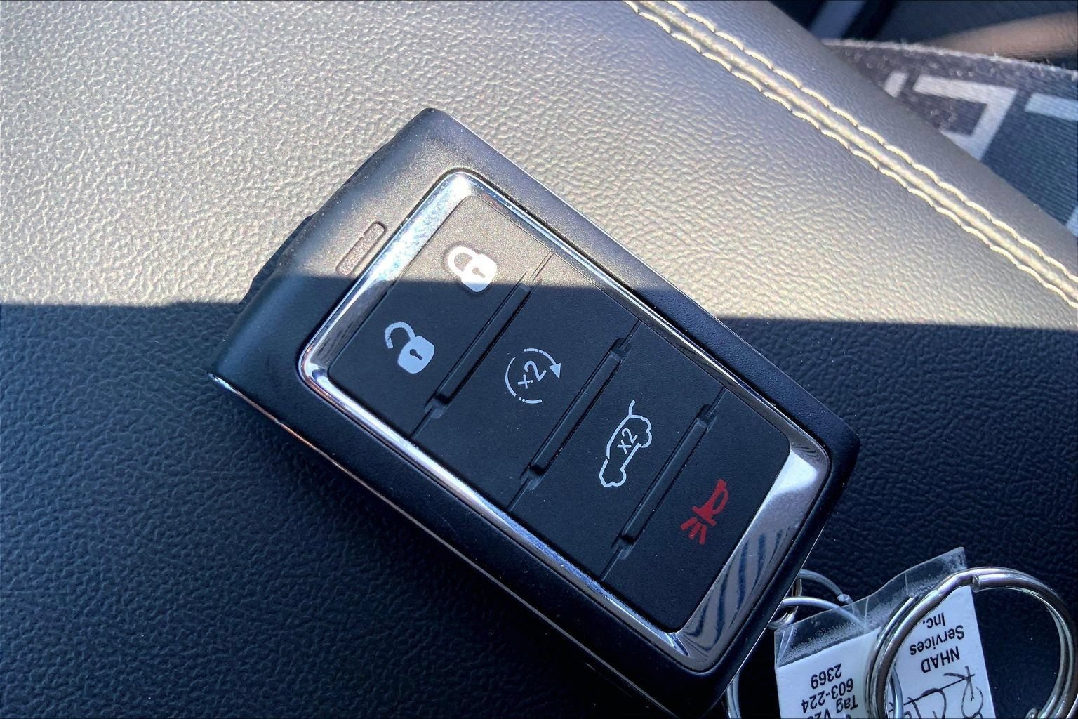 Certified 2024 Jeep Grand Cherokee Altitude AWD/4WD image 13
