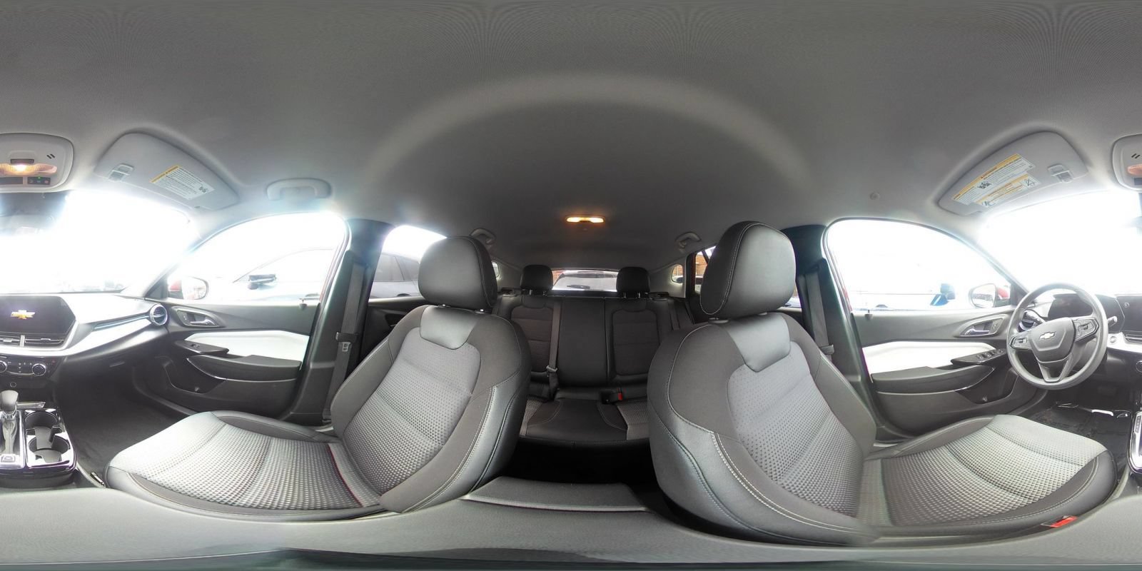 Used 2025 Chevrolet Trax LT FWD image 40