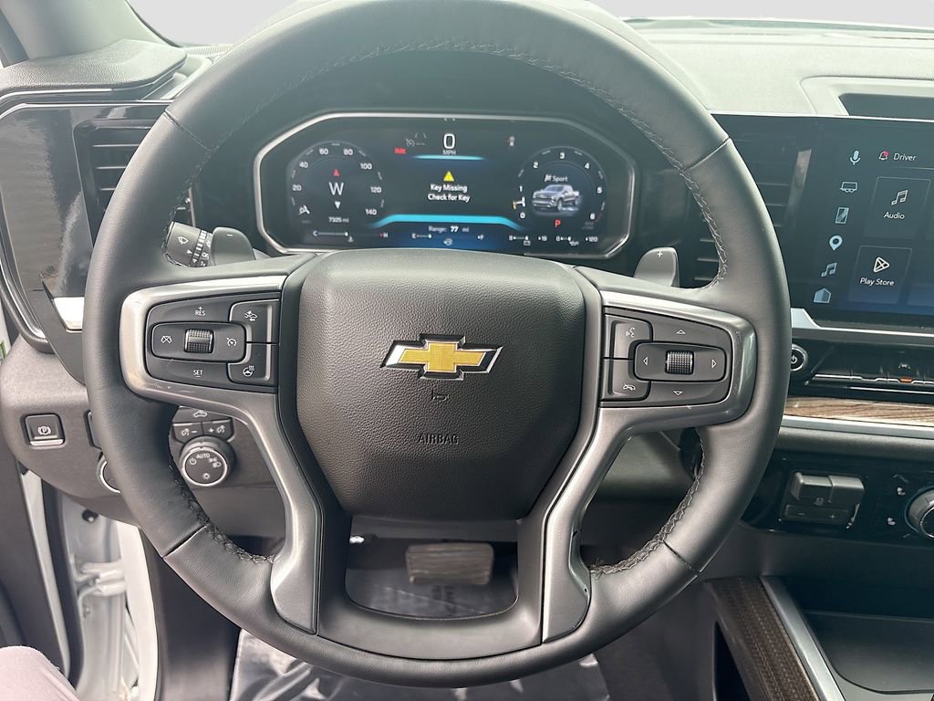 Used 2026 Chevrolet Silverado 1500 LT w/ Convenience Package II RWD image 11