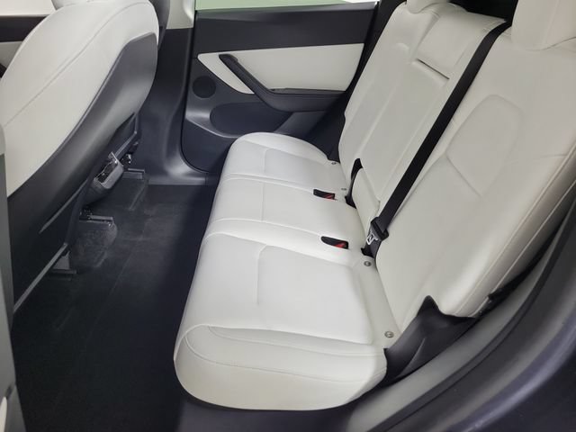 Used 2022 Tesla Model Y Performance AWD/4WD image 11