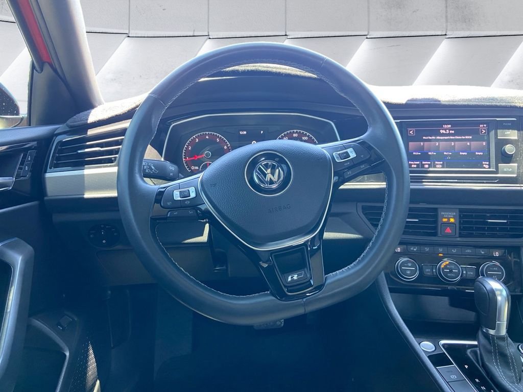 Used 2019 Volkswagen Jetta R-Line FWD image 8