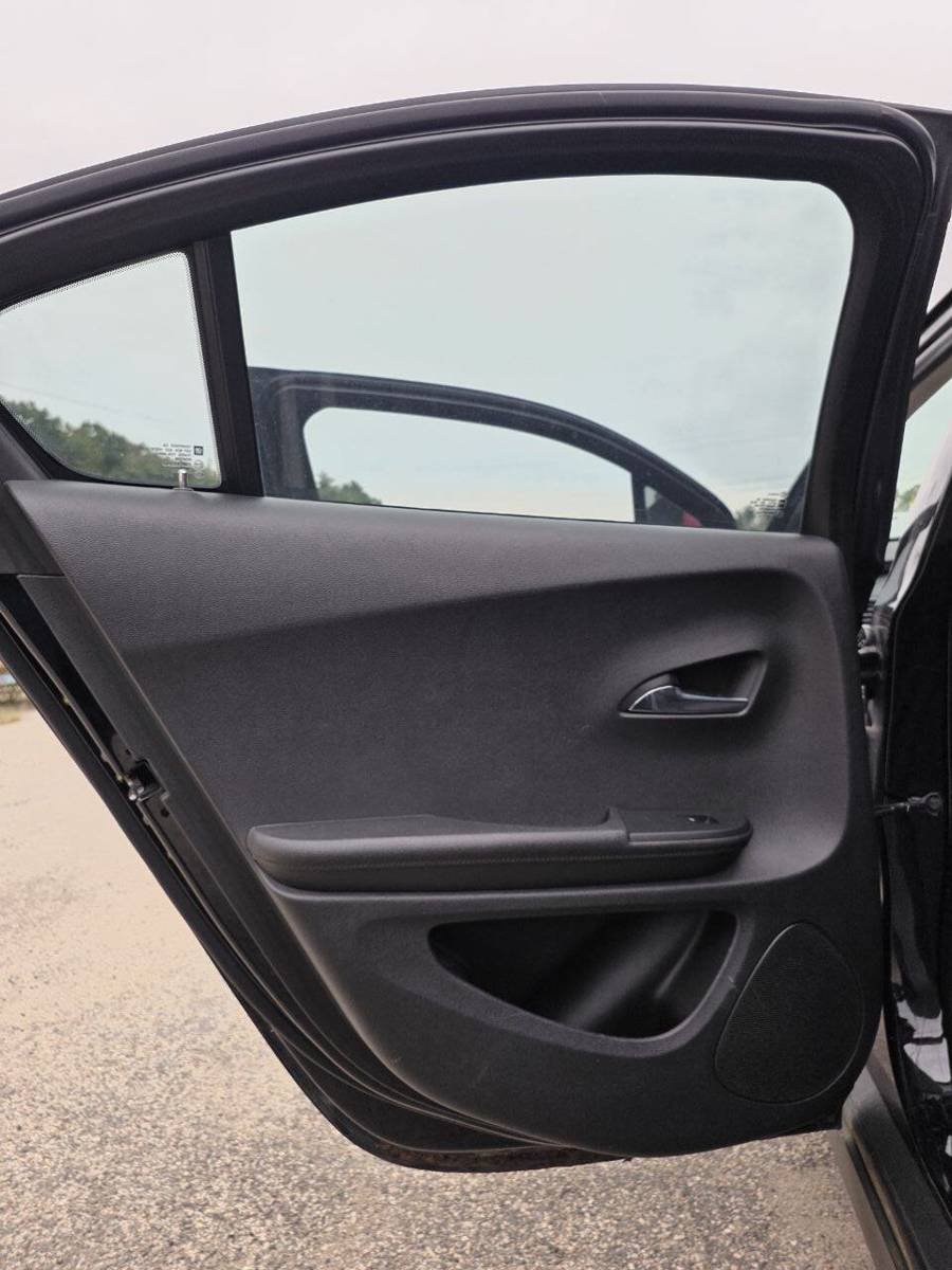 Used 2013 Chevrolet Volt FWD image 14