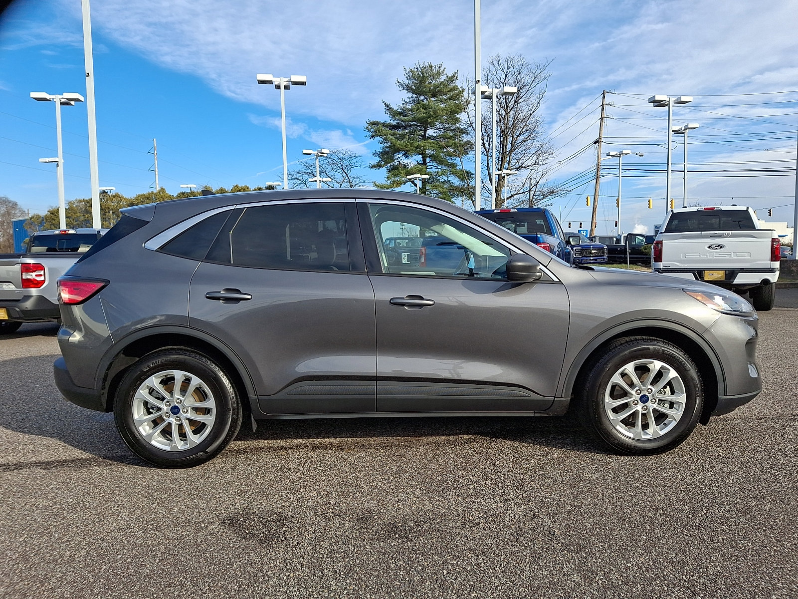 Certified 2022 Ford Escape SE image 12