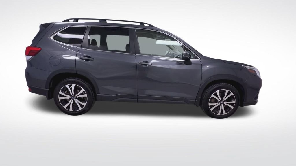 Used 2024 Subaru Forester Limited AWD/4WD image 9