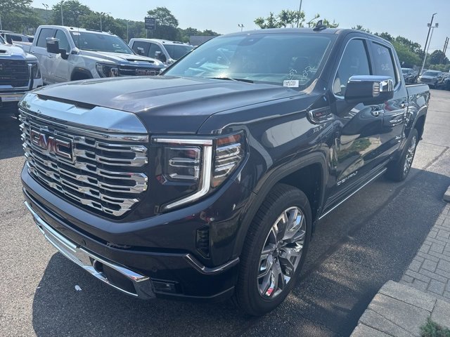 New 2025 GMC Sierra 1500 Denali w/ Denali Reserve Package image 3