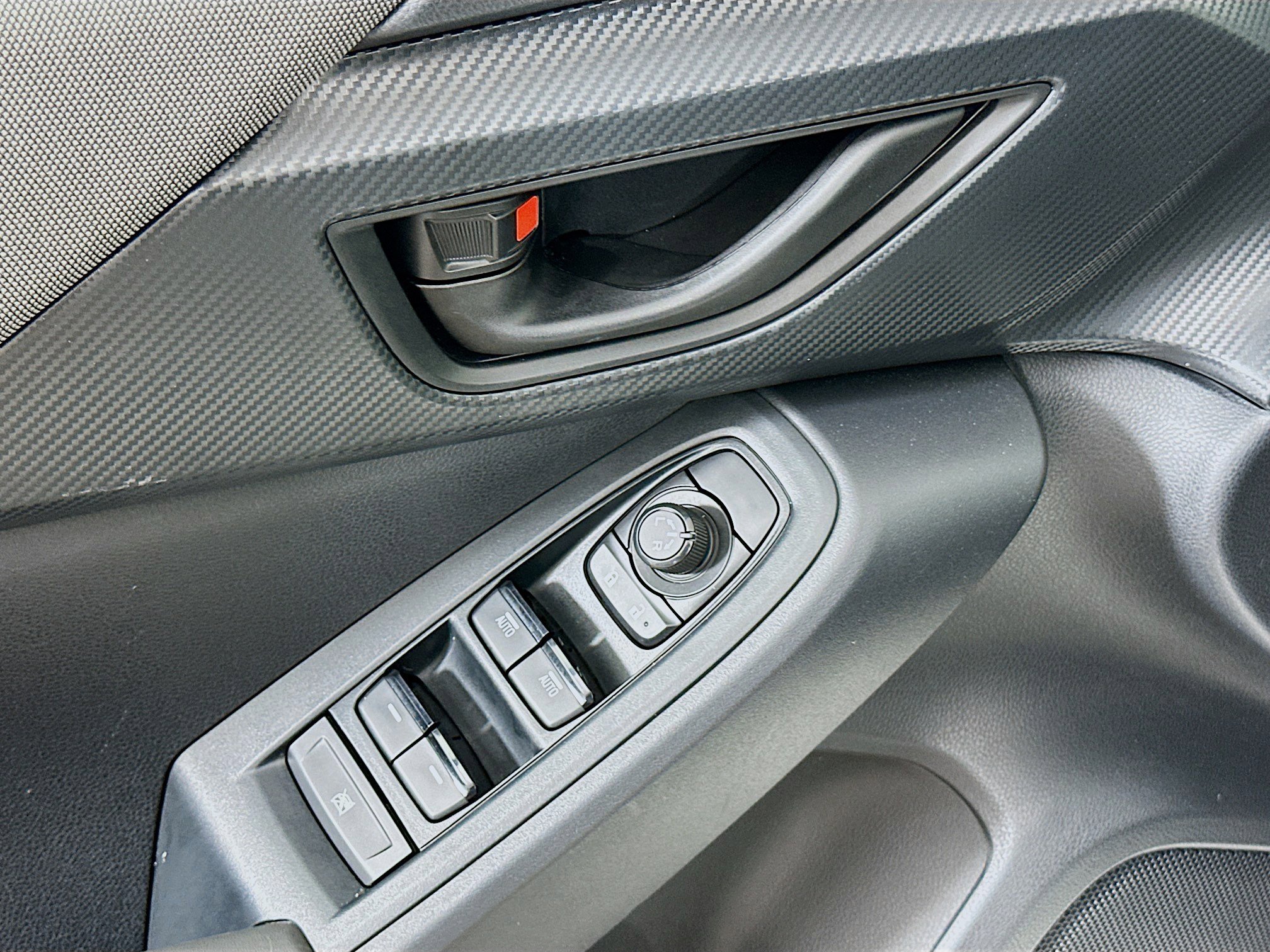 Used 2024 Subaru Crosstrek 2.0i Premium image 15