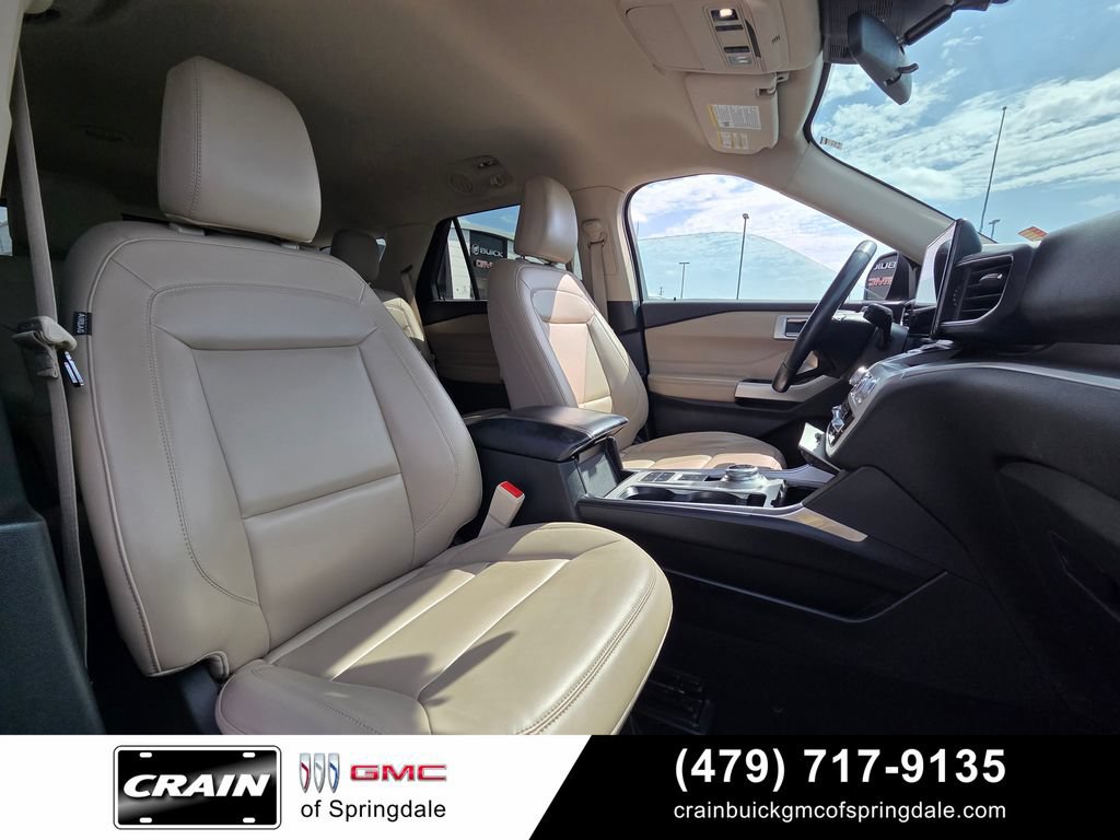 Used 2023 Ford Explorer XLT w/ Equipment Group 202A RWD image 31
