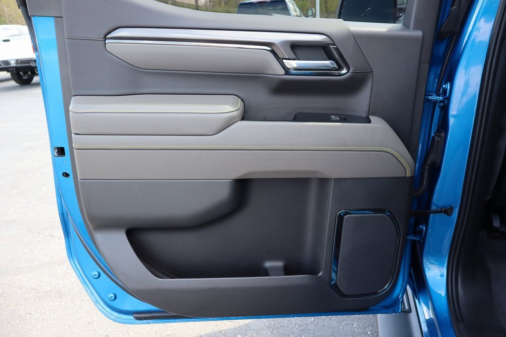 Used 2022 Chevrolet Silverado 1500 ZR2 w/ Technology Package image 28