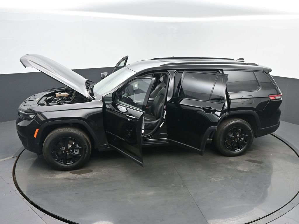 Used 2024 Jeep Grand Cherokee L Laredo AWD/4WD image 65