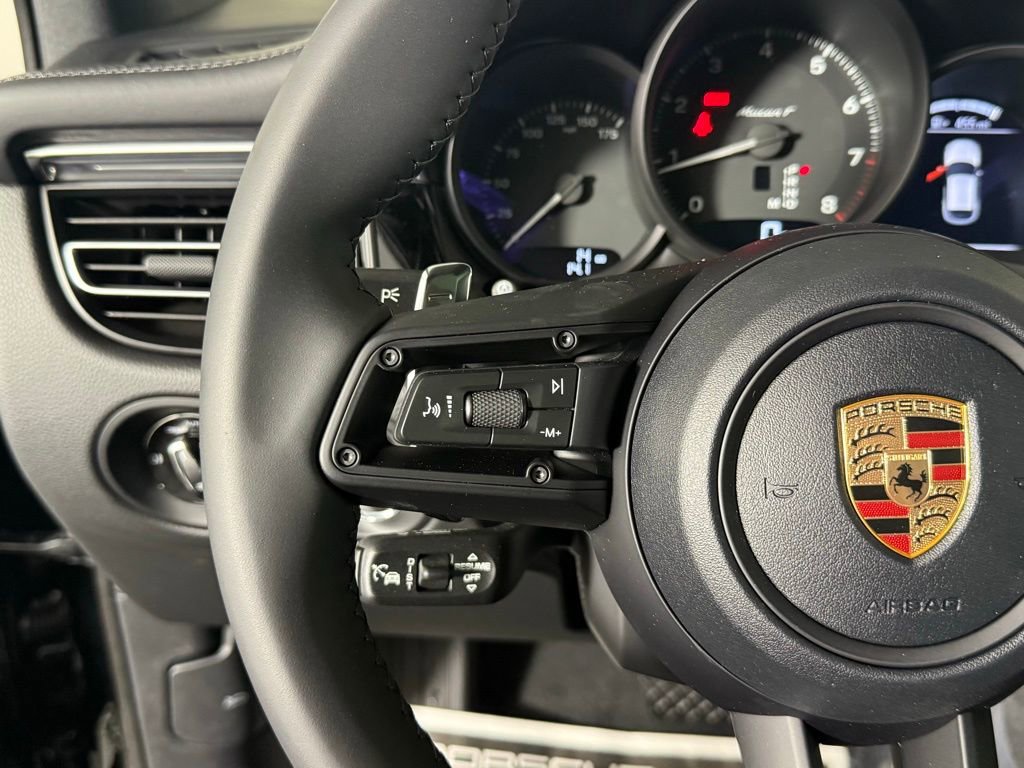 New 2026 Porsche Macan Turbo image 36