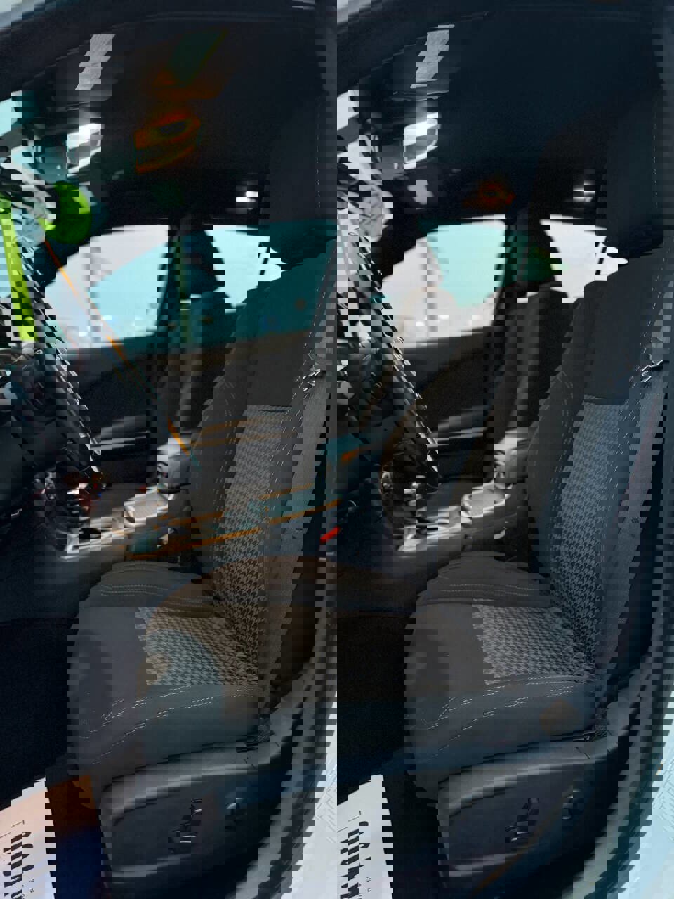 Used 2023 Dodge Charger SXT image 17