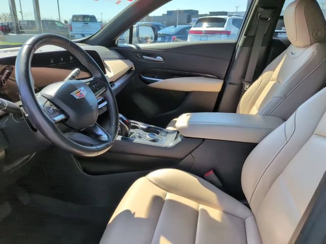 Certified 2025 Cadillac XT4 Premium Luxury FWD image 17