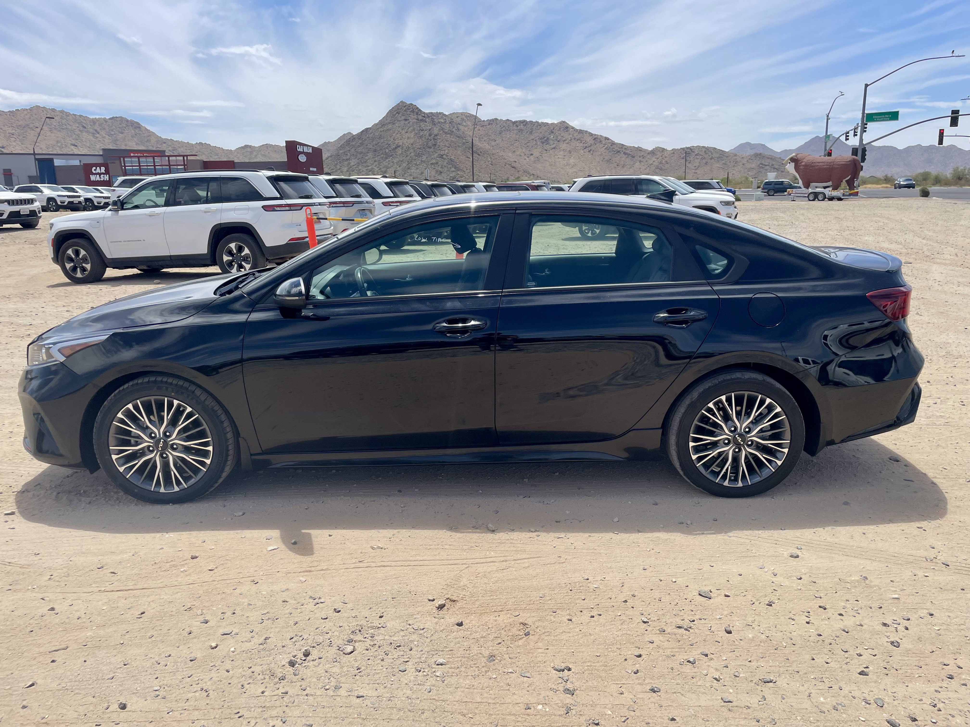 Used 2022 Kia Forte GT-Line w/ GT-Line Premium Package FWD image 2