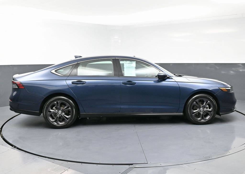 Used 2024 Honda Accord EX image 8