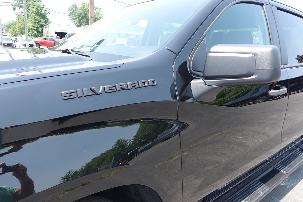 Used 2024 Chevrolet Silverado 1500 Custom AWD/4WD image 7