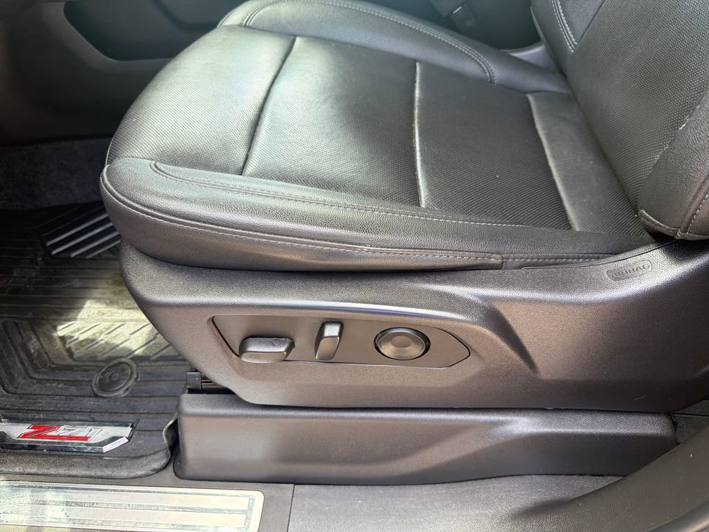 Used 2024 Chevrolet Silverado 1500 LTZ AWD/4WD image 15