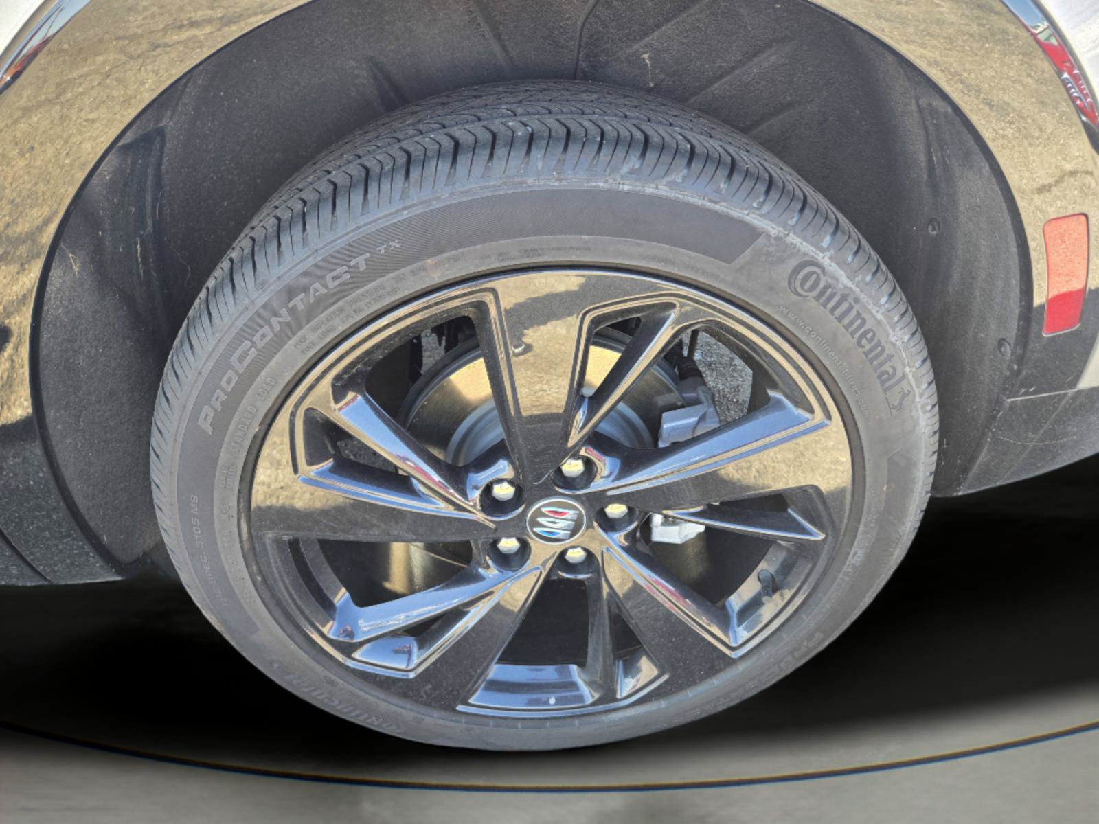 Used 2025 Buick Envision Sport Touring AWD/4WD image 35