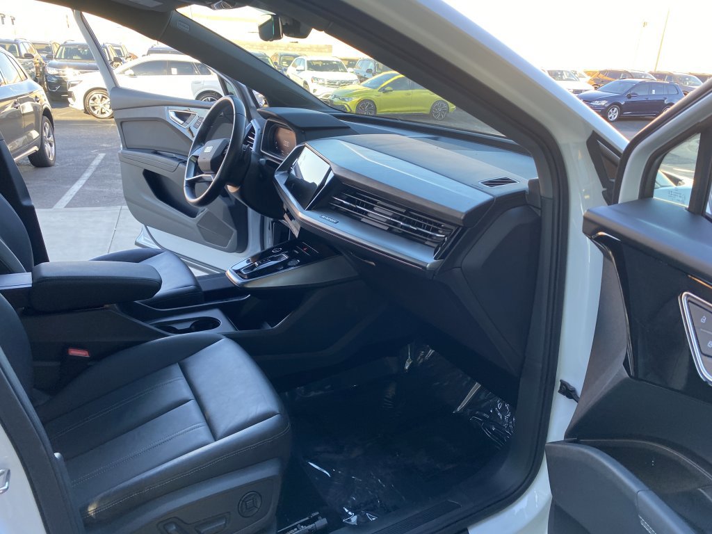 Used 2022 Audi Q4 e-tron Premium Plus image 21