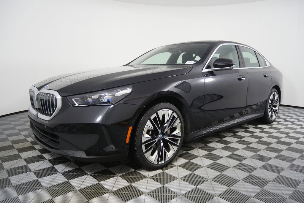 Certified 2024 BMW 530i image 7