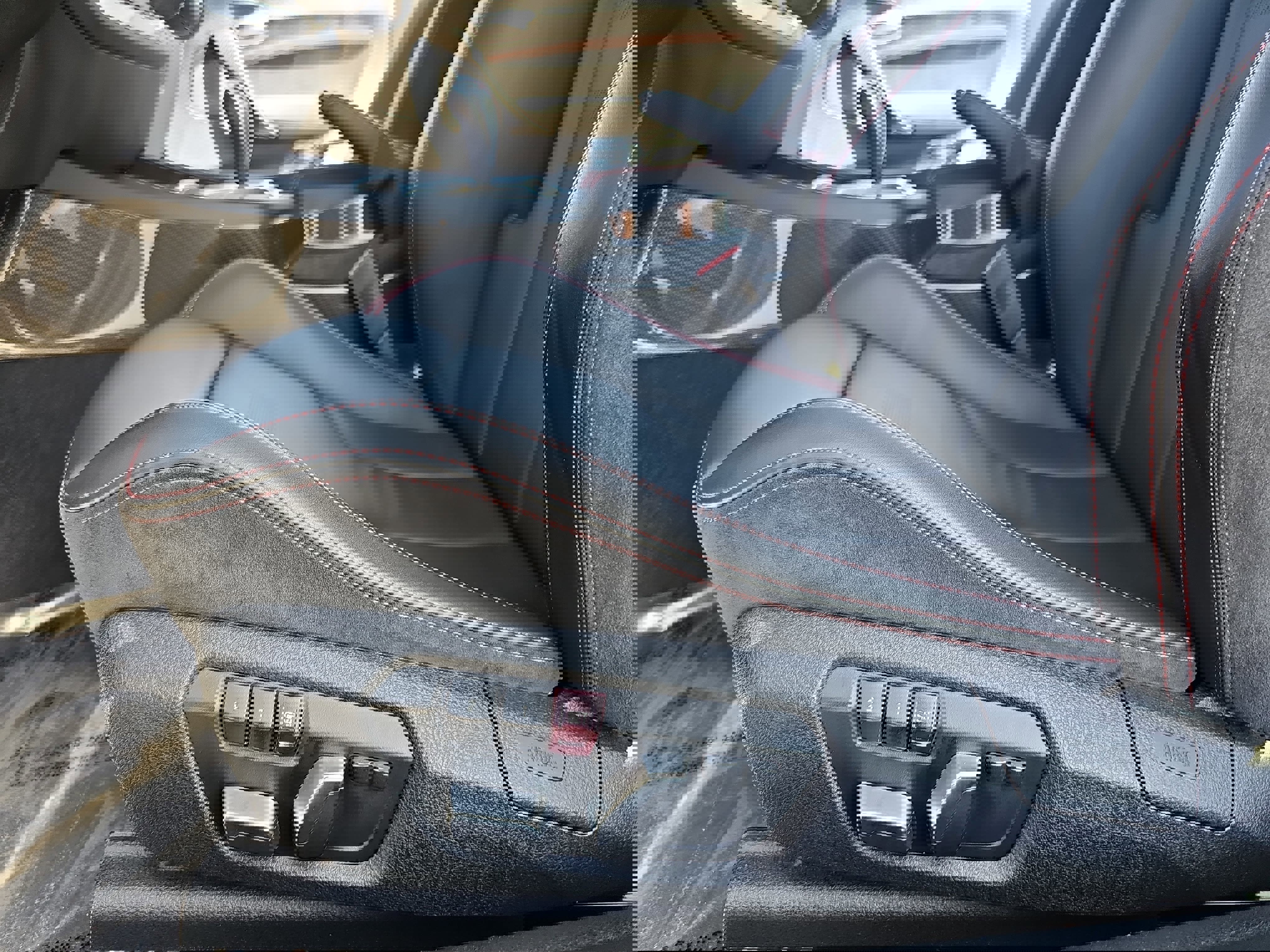 Used 2020 BMW M2 CS image 28