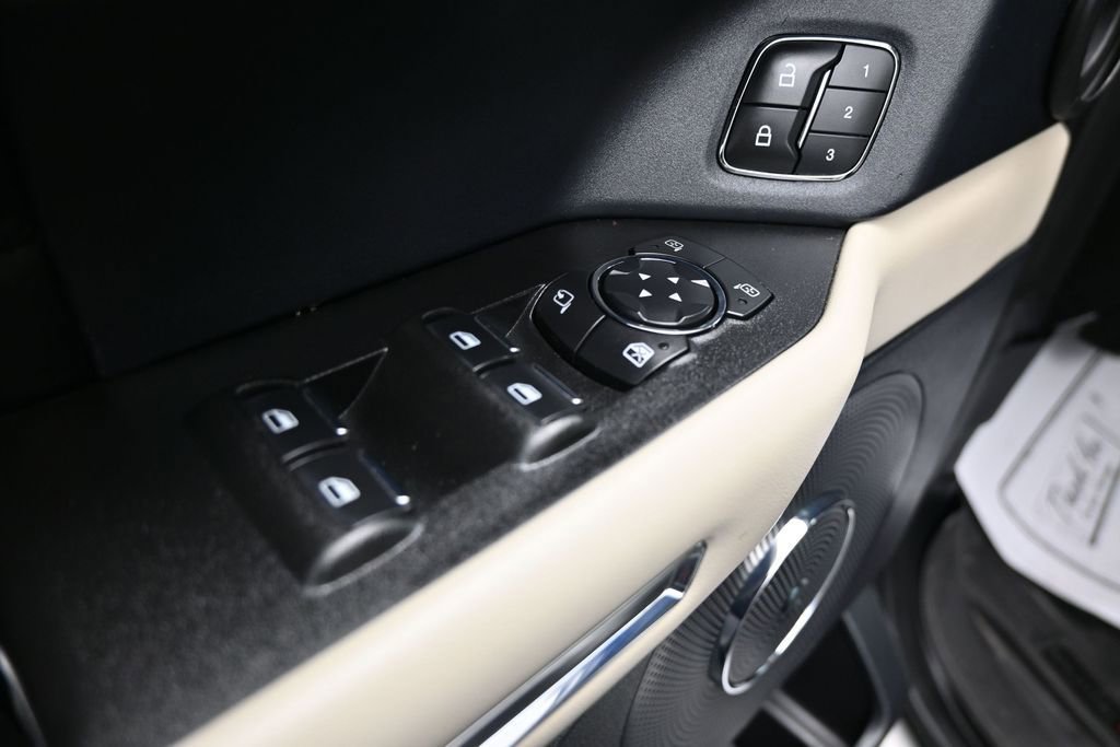 Used 2020 Ford Expedition Platinum AWD/4WD image 11