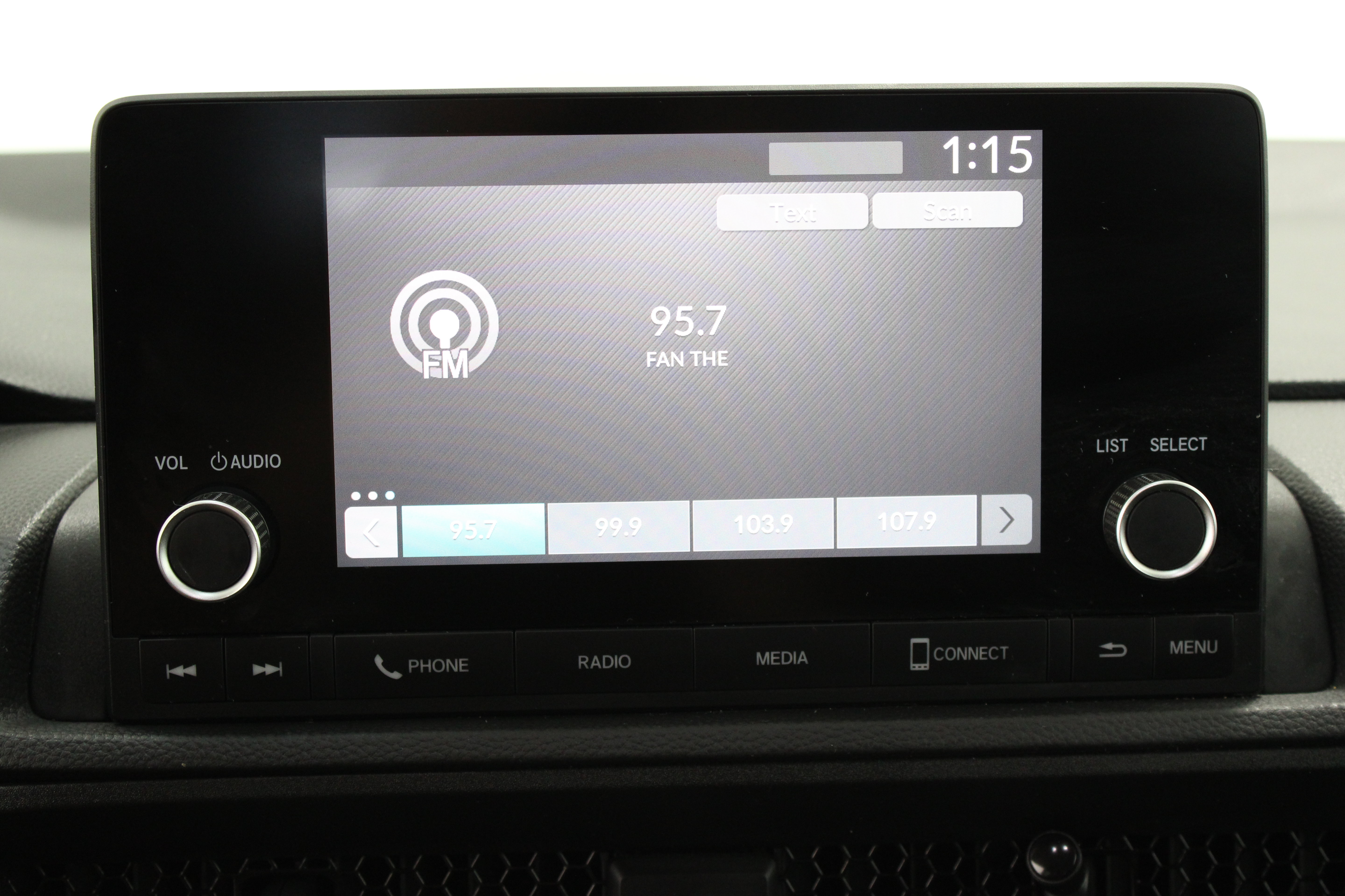 Used 2025 Honda CR-V EX image 19