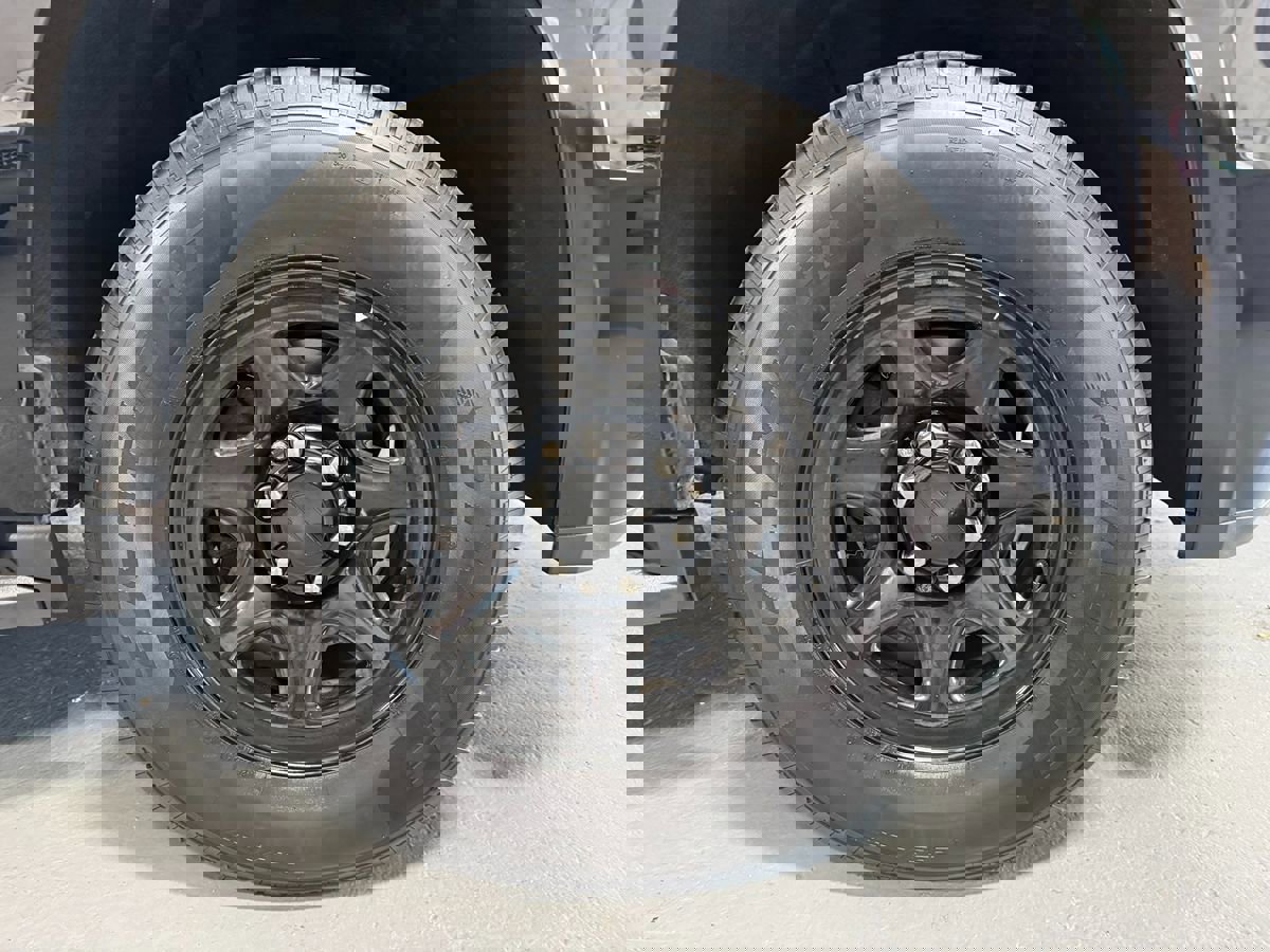 Used 2017 Chevrolet Tahoe 4WD image 2