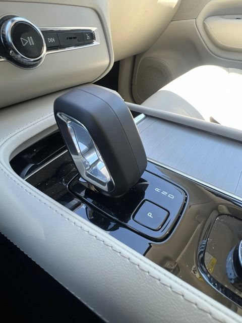 Certified 2023 Volvo XC90 B5 Core AWD/4WD image 16