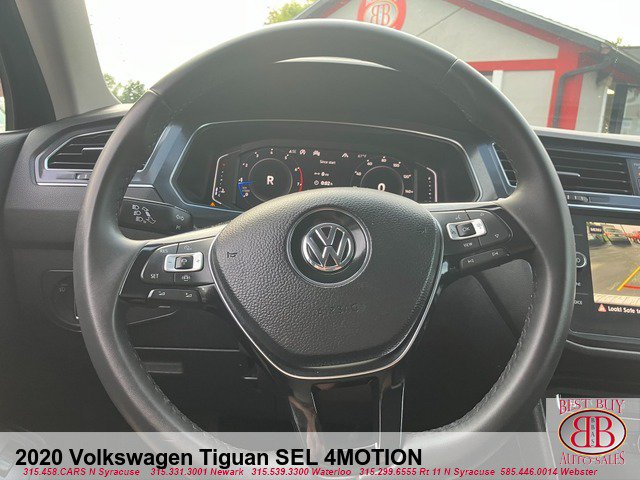 Used 2020 Volkswagen Tiguan SEL AWD/4WD image 17