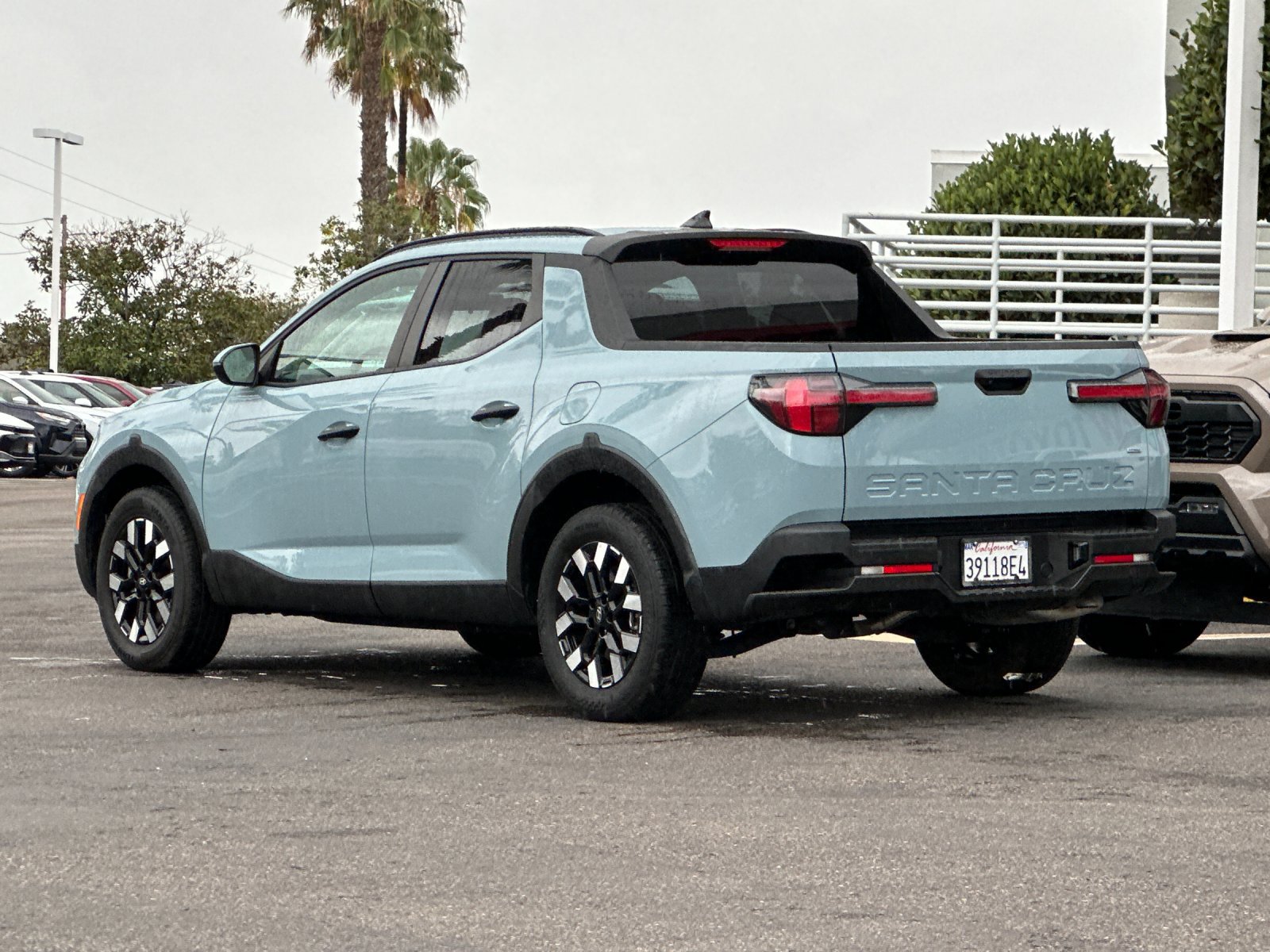 Used 2025 Hyundai Santa Cruz SEL AWD/4WD image 3