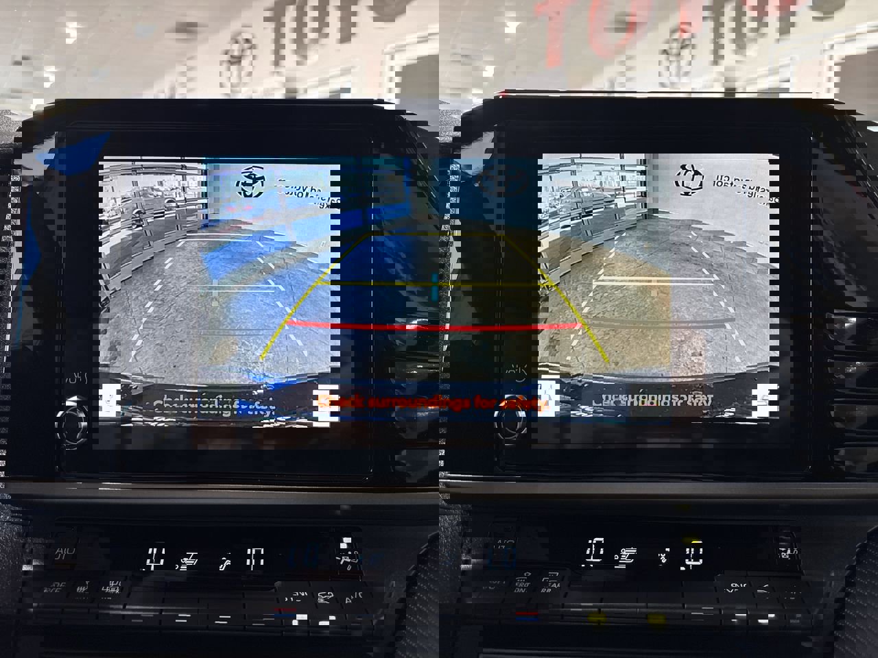 Certified 2025 Toyota Camry SE image 18