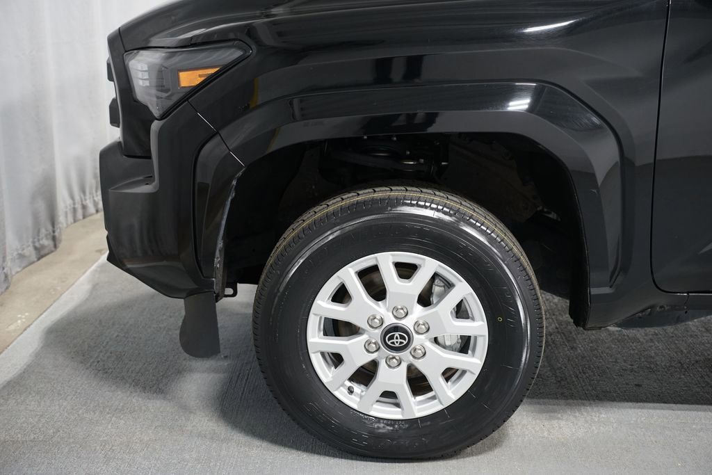 Certified 2025 Toyota Tacoma SR5 image 5